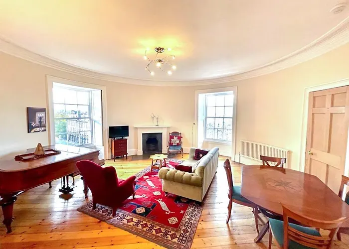 Incredible St Andrew\'S Sq - 2 Bed In The Sky